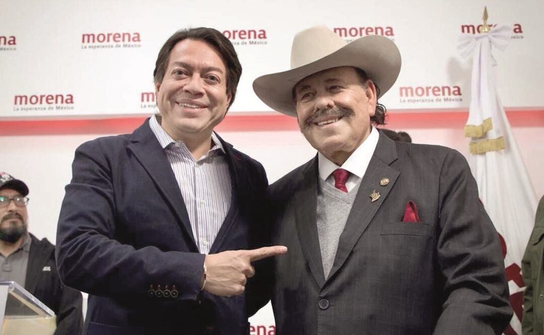 El dirigente nacional de Morena, Mario Delgado, y el candidato para ser el coordinador del Comité de Defensa de la 4T en Coahuila, Armando Guadiana. Foto: ESPECIAL