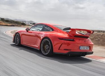 Porsche no planea electrificar su división GT