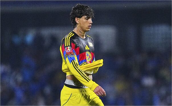 Kevin Álvarez durante el encuentro ante Cruz Azul. FOTO: IMAGO7