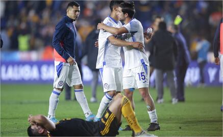 Tigres la “cruzazulea” ante La Máquina en el Volcán