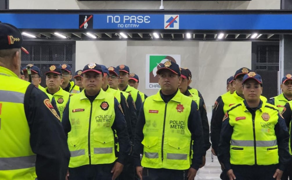 El estado de fuerza policial es de 5 mil 800 efectivos, visibilizados con chalecos que los identifican como Policía del Metro
(08/09/26)
Foto: Metro CDMX