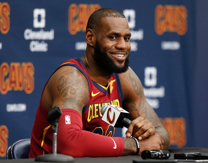 AP. LeBron James en conferencia de prensa