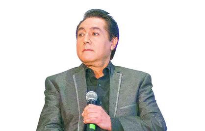 El Doc hace sonrojar a Belinda