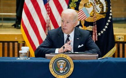 "Los encontraremos donde se escondan", advierte Biden tras abatir a líder del EI