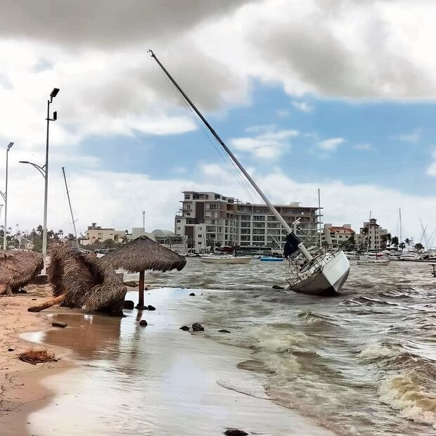 El huracán No r m a , que azotó el 21 de octubre de 2023, con ráfagas de 210
kilómetros por hora, dejó 73 embarcaciones afectadas, en alguna medida. Foto: de Gladys Navarro y Especial