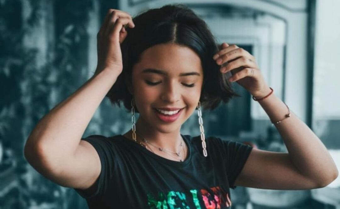 La cantante Ángela Aguilar luce un nuevo look con larga cabellera / Foto: Instagram @angela_aguilar_