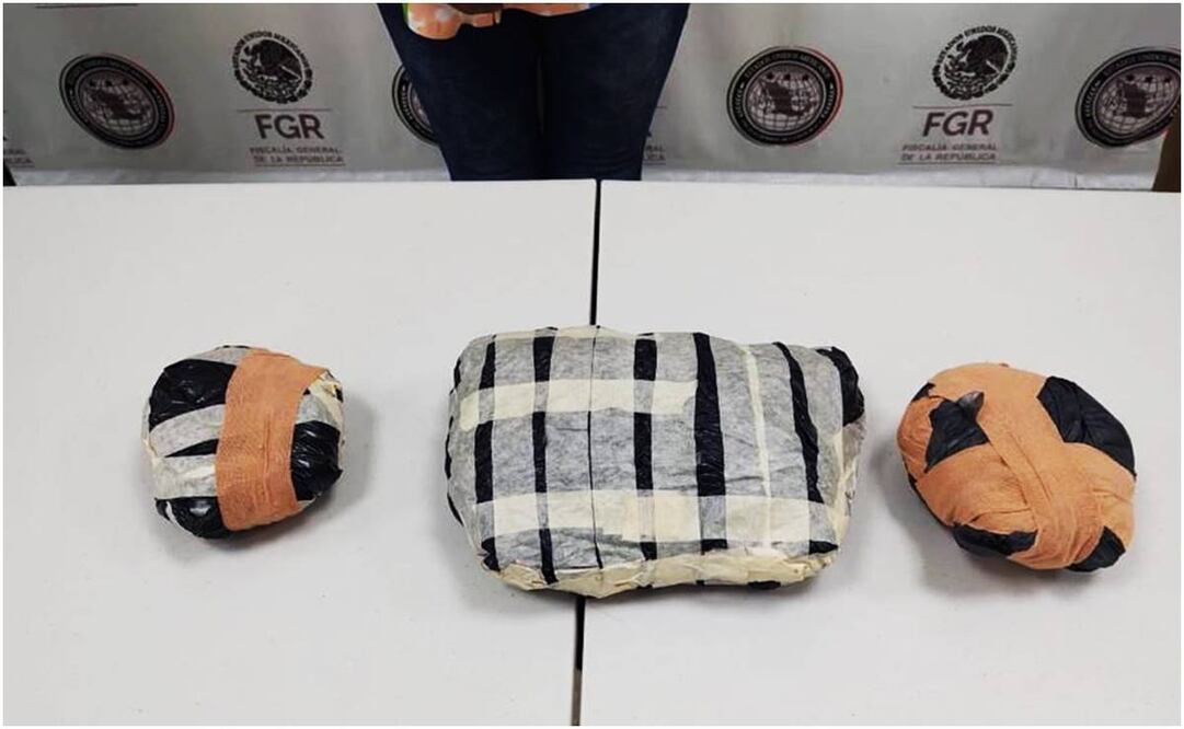 Detienen a mujer con metanfetaminas. Foto: Especial