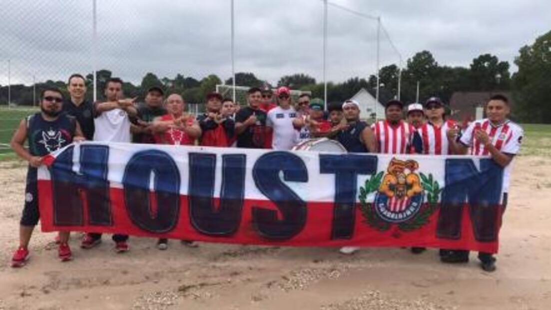 Almeyda no se olvida de Chivas y los apoya previo al Clásico