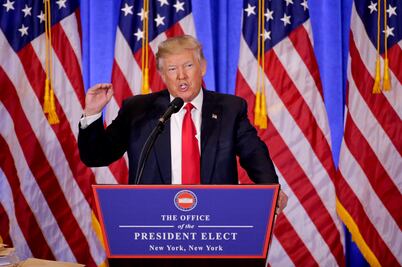 Espera Trump que GM y otras industrias sigan ejemplo de Ford