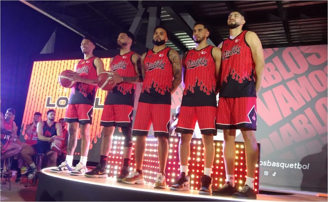 Los Diablos Rojos del México Basquetbol presentaron sus nuevos jerseys. FOTO: Agustín Elías/ EL UNIVERSAL