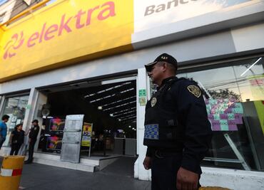 Motos y teléfonos favorecen resultados de Elektra en primer semestre