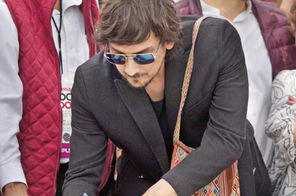 El vocalista de Zoé, León Larregui, también suscribió el acuerdo. (GALO CAÑAS. CUARTOSCURO)