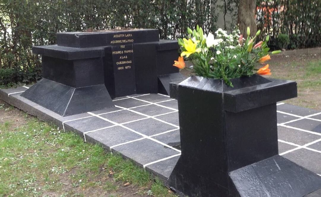 La ausencia de la escultura fue reportada por Vianey Lárraga, viuda del compositor. (FOTO: EFE)