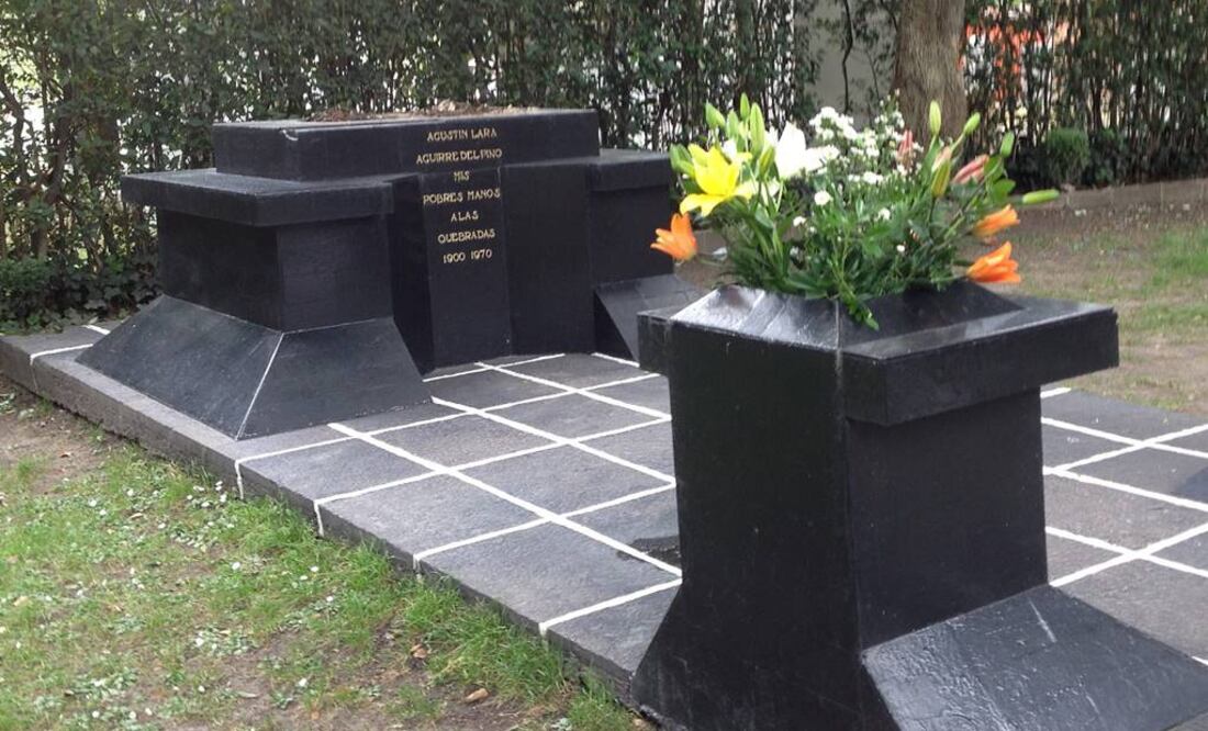 La ausencia de la escultura fue reportada por Vianey Lárraga, viuda del compositor. (FOTO: EFE)