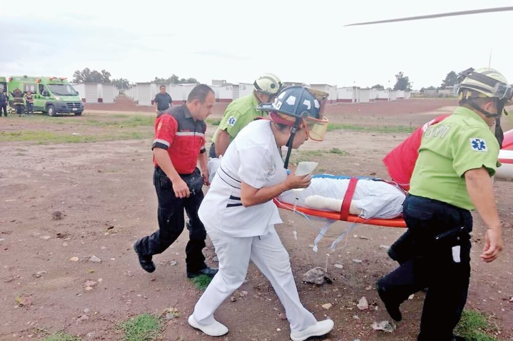 Emergencia. Un joven de 20 años fue llevado en helicóptero Relámpago al hospital de Las Américas, en Ecatepec