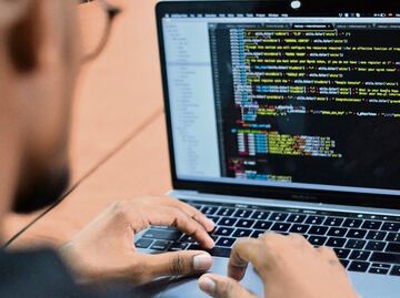 Prevén más ciberataques financieros a dispositivos móviles en 2025; hackers ahora van por vulnerar a bancos centrales: Kaspersky