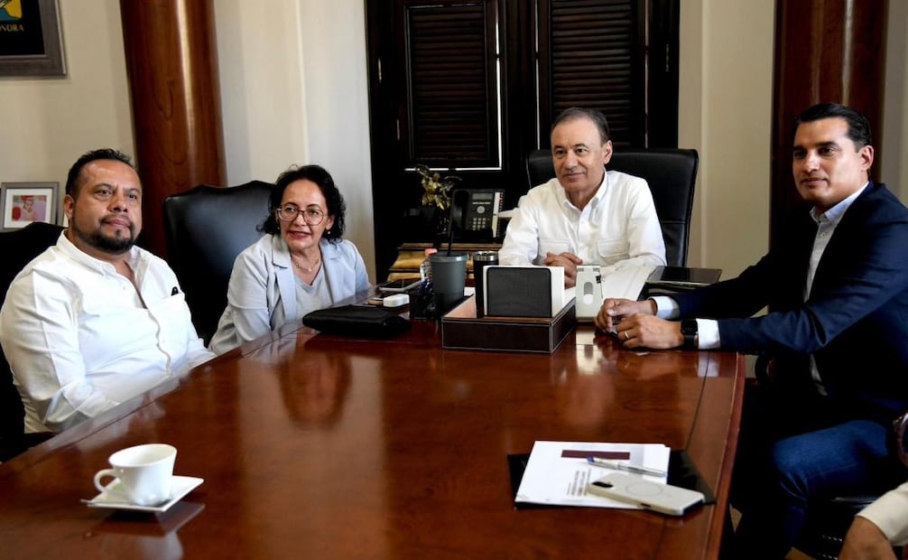 En compañía de la rectora Alma Xóchitl Herrera Márquez y el secretario de Educación y Cultura, Froylán Gámez Gamboa, destacó el impacto social de esta inversión. Foto: Gobierno de Sonora.