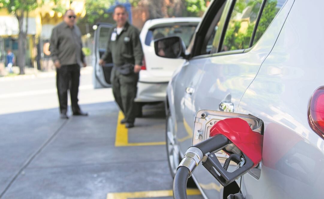 La premium se ofreció hasta en $27 por litro. Foto: ARCHIVO CUARTOSCURO