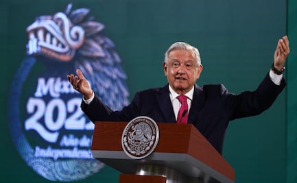 AMLO ordena levantar vetos a extranjeros para que puedan venir a México