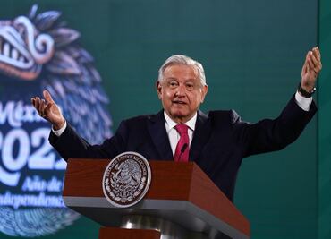 AMLO ordena levantar vetos a extranjeros para que puedan venir a México