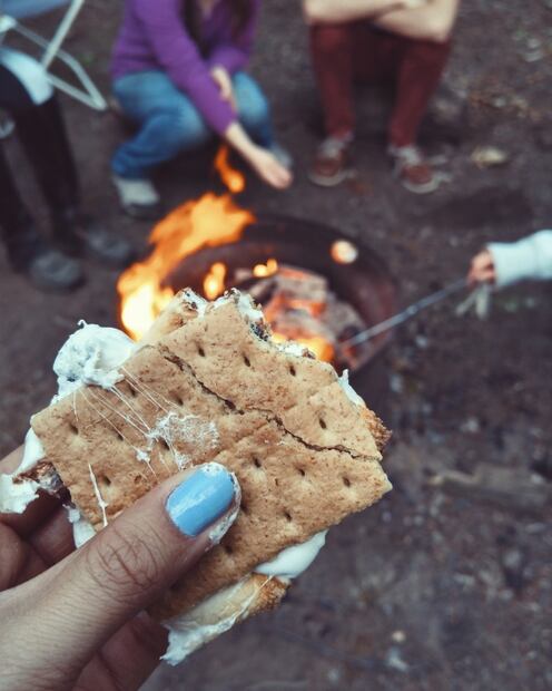 Conoce qué son los s'mores y cómo hacerlos en casa