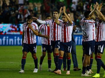 Chivas derrota por la mínima a León