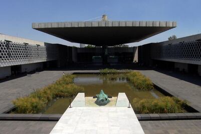 Los usos y costumbres del INAH