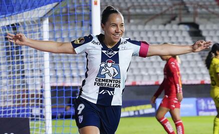 Charlyn Corral 'coquetea' con la idea del jugar en el América