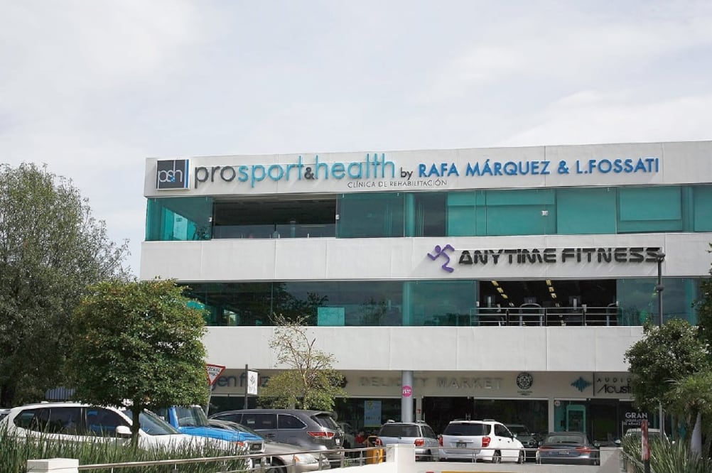 La empresa Prosport & Health Imagen que pertenece a Rafael Márquez fue asegurada luego de ser vinculada con El Tío (ARCHIVO EL UNIVERSAL)