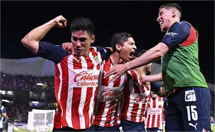 Chivas vence al Mazatlán FC y asegura su lugar en el repechaje