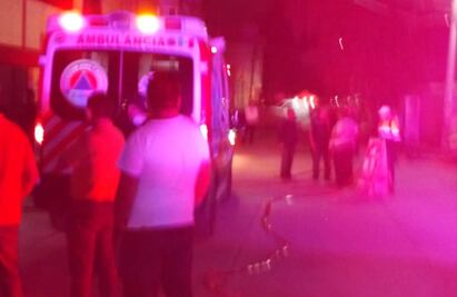 Frente a su hija: diparan en la cabeza a una mujer en tienda de Ecatepec