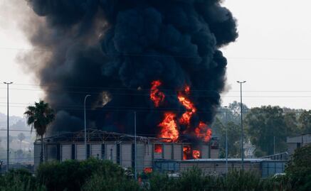 Israel ataca instalación de investigación nuclear en Irán; se prepara para una campaña larga