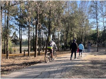 Ciudadanos realizan actividades en exterior pese a mala calidad del aire: “sí sabía que hay contingencia, pero ahorita no hay problema”