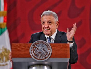 AMLO pide a gobernadores no contratar créditos por coronavirus