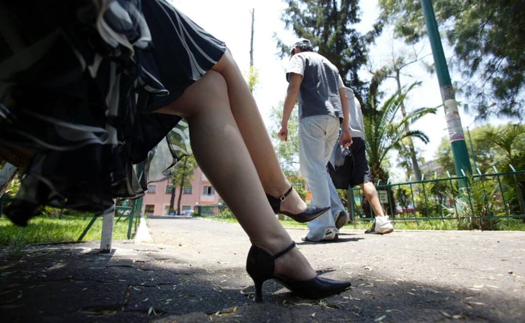 Causa problemas como várices o insuficiencia venosa. Foto: 