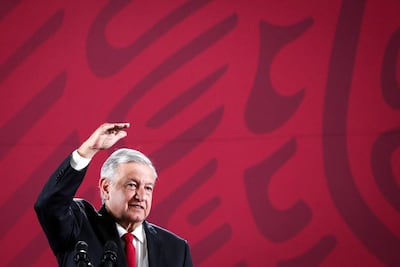 Esperaremos a que se agote el procedimiento de al menos 100 amparos en Santa Lucía: AMLO