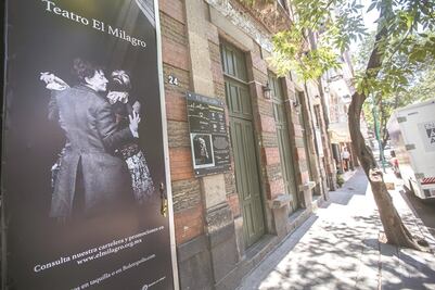 "Vivimos al día, si no hay funciones no tenemos entrada"