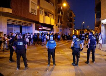 Polémica en España: "violencia racista" hunde en el miedo a un pueblo tras agresión a un anciano; suman 9 detenidos