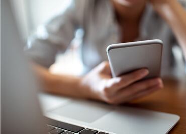 Cómo hacer una copia de lo más importante que tienes en el celular