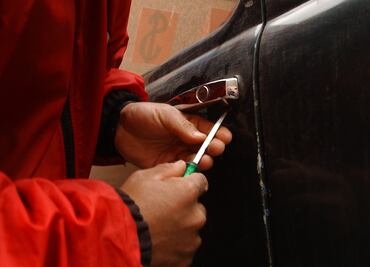 Roban un coche cada seis minutos