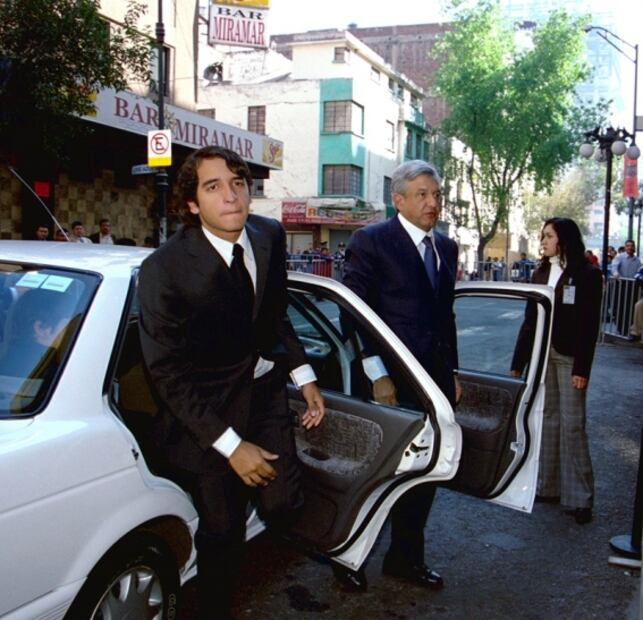 20 años de AMLO y Fox, del desafuero a "darle en la madre a la 4T"