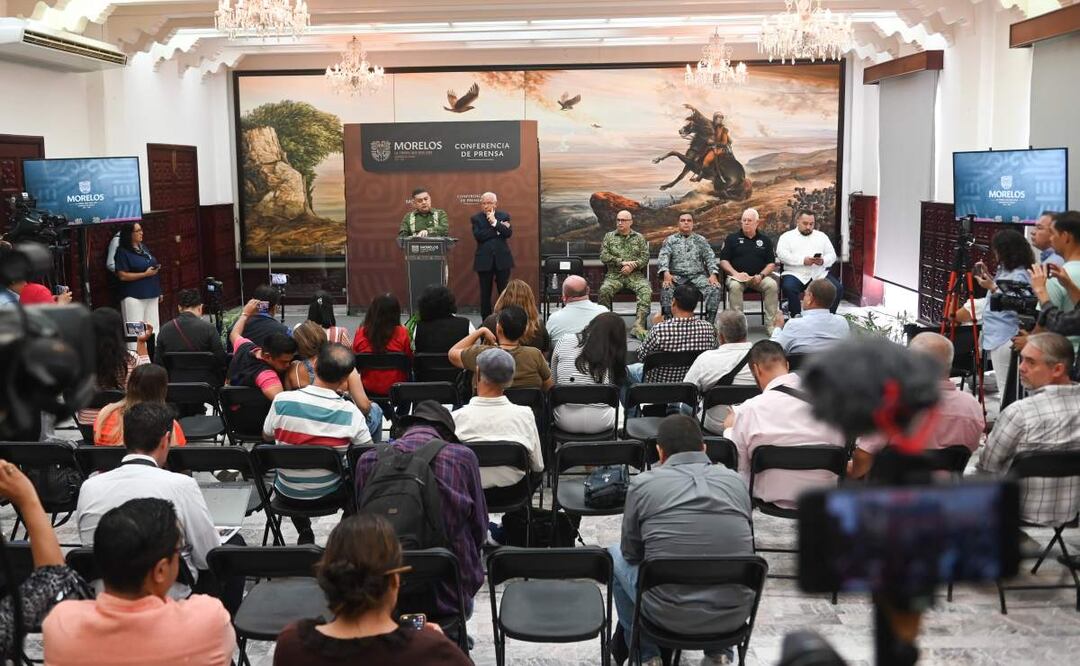 Conferencia del secretario de Seguridad de Morelos, Miguel Ángel Urrutia Lozano, donde ofrece apoyo en investigaciones por asesinato de colaboradores de Clara Brugada (21/05/2025). Foto: Especial