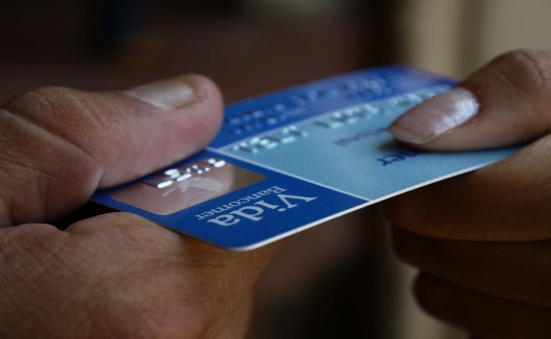 Lo que debes saber al adquirir tu primera tarjeta de crédito
