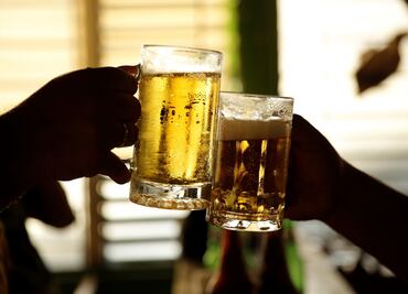 Estrés por pandemia de Covid-19 se paga con más peso y alcohol