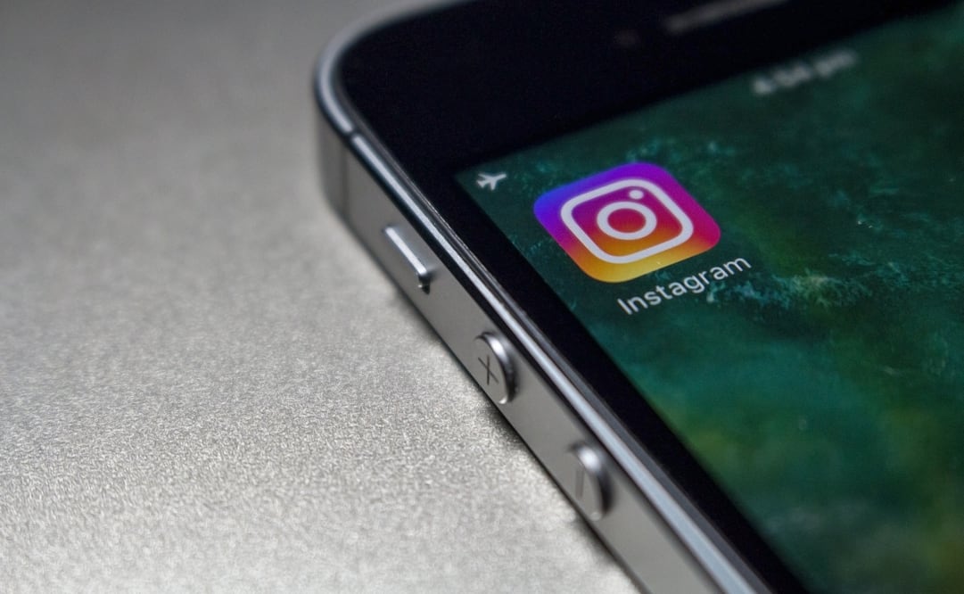 Instagram lanzó una nueva función que permite fijar las publicaciones. Foto: Pexels 
