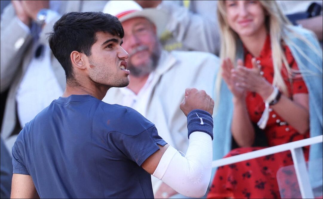 Carlos Alcaraz consigue su primer título de Roland Garros tras sufrido juego ante Alexander Zverev - Foto: AFP
