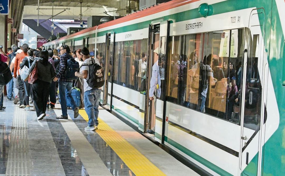 La estación Buenavista será remodelada pues de ahí saldrán trenes al norte del país, informó la Presidenta. Foto: SANTIAGO CADENA. EL UNIVERSAL