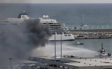 Reportan incendio de contenedores de mercancías en Puerto de Barcelona; ya fue controlado 