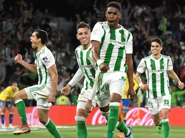 Guardado participa en victoria del Betis sobre Las Palmas