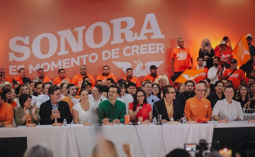 "Son idioteces, soy magdalenense, soy de todo México”: Colosio responde a cuestionamientos sobre su origen; evita hablar de candidatura.
Foto: Especial.